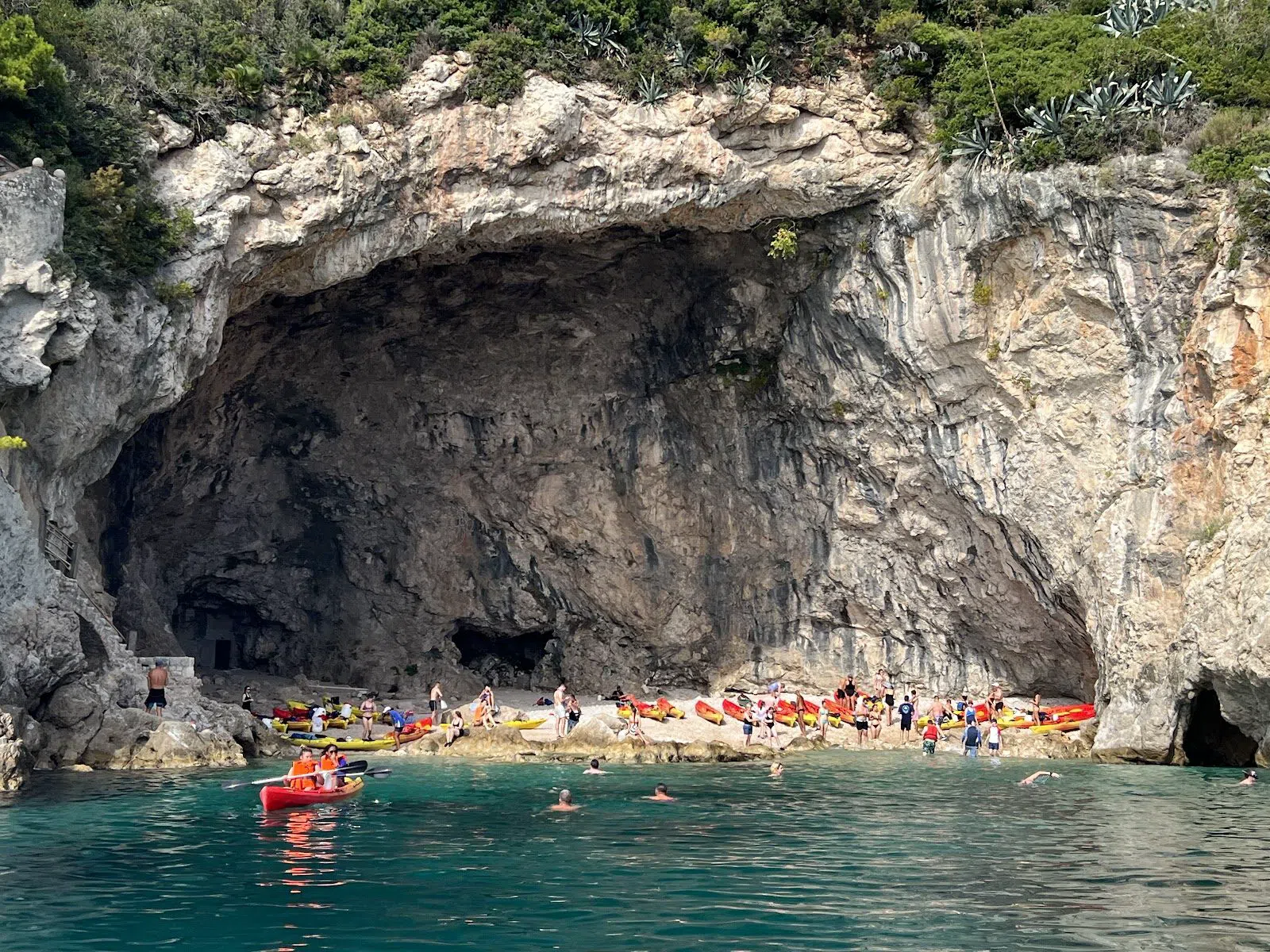Betina Cave (Betina špilja), Dubrovnik